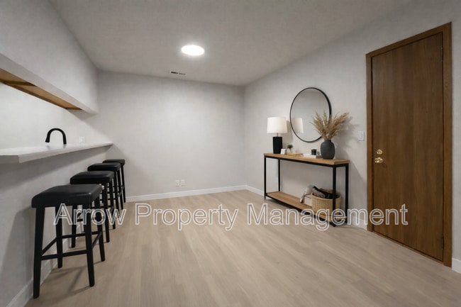 Building Photo - 2340 N 44th St