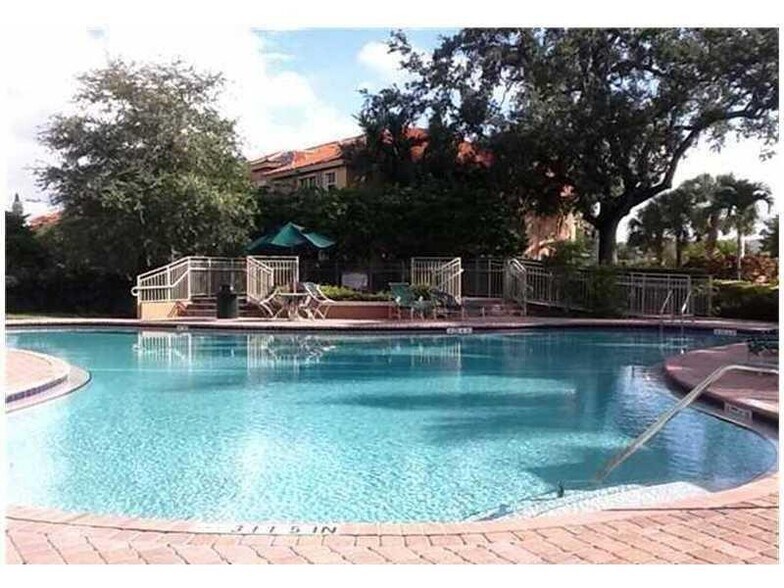 Building Photo - 4929 Windward Way