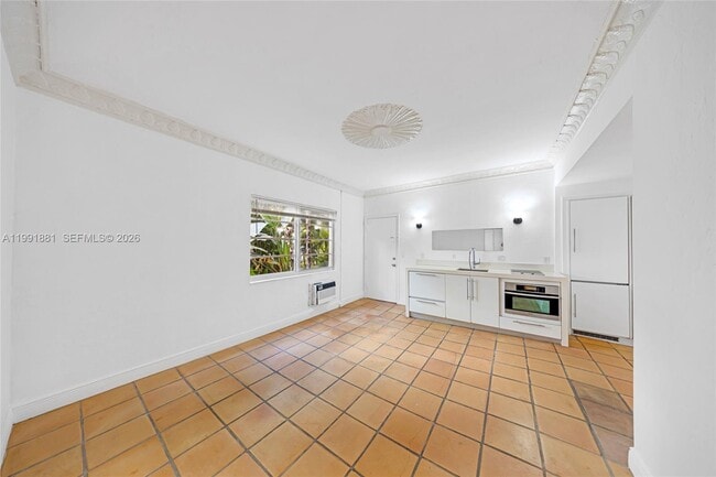 Building Photo - 844 Jefferson Ave