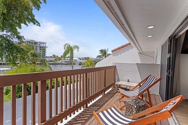Building Photo - 5552 N Ocean Blvd