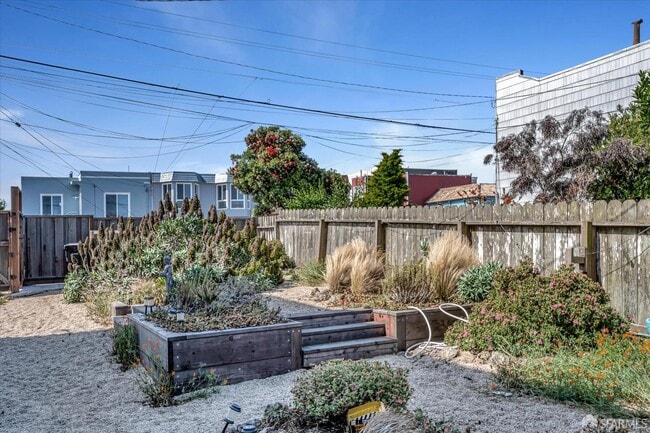 Building Photo - 4116 Moraga St