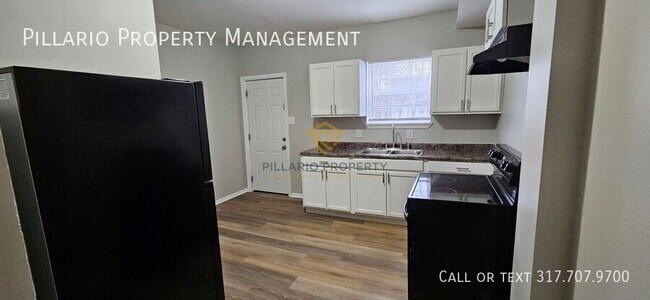 Building Photo - 933 N Dearborn St