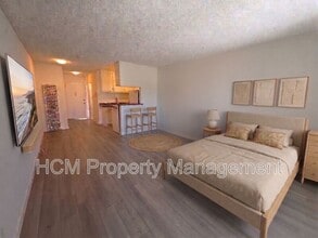 Building Photo - 9216 Van Nuys Blvd