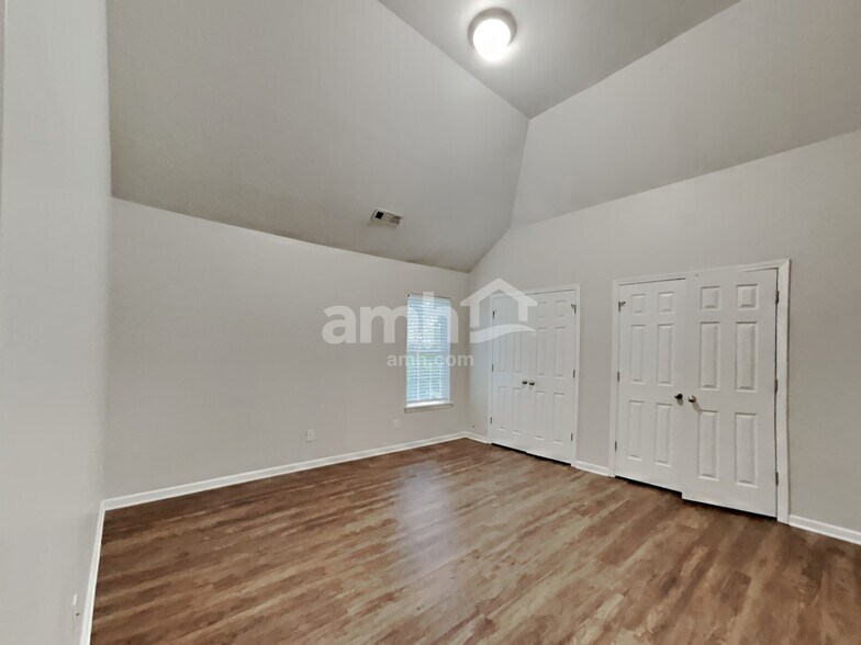 Building Photo - 1309 Bedlington Dr NW