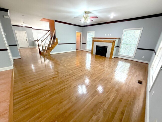 Building Photo - Beautiful Single-Family Home with Finished Basement & Fenced Backyard
