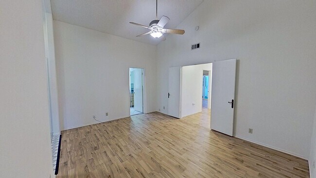Building Photo - 5022 Hemlock