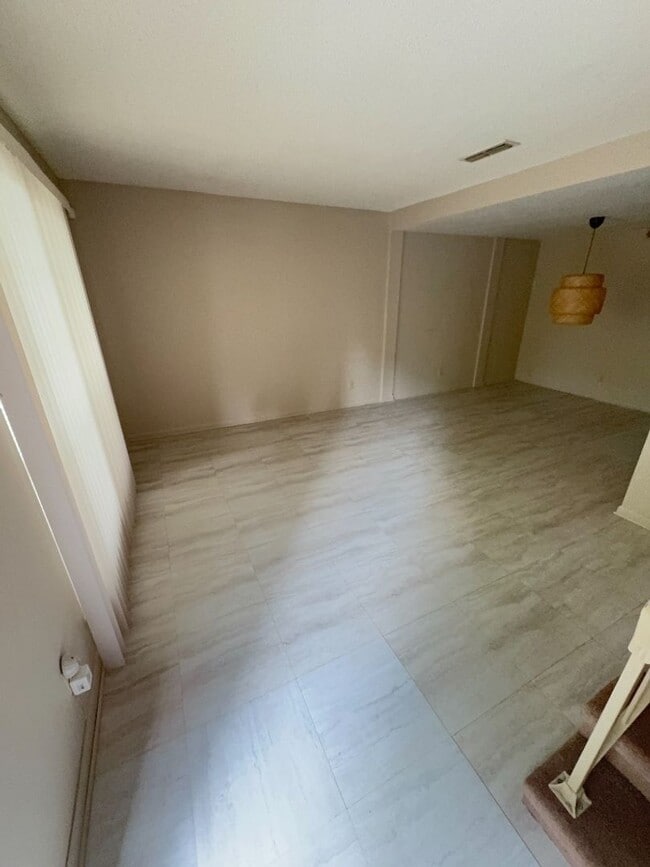 Building Photo - $200 off First Month's Rent! German-Style ...