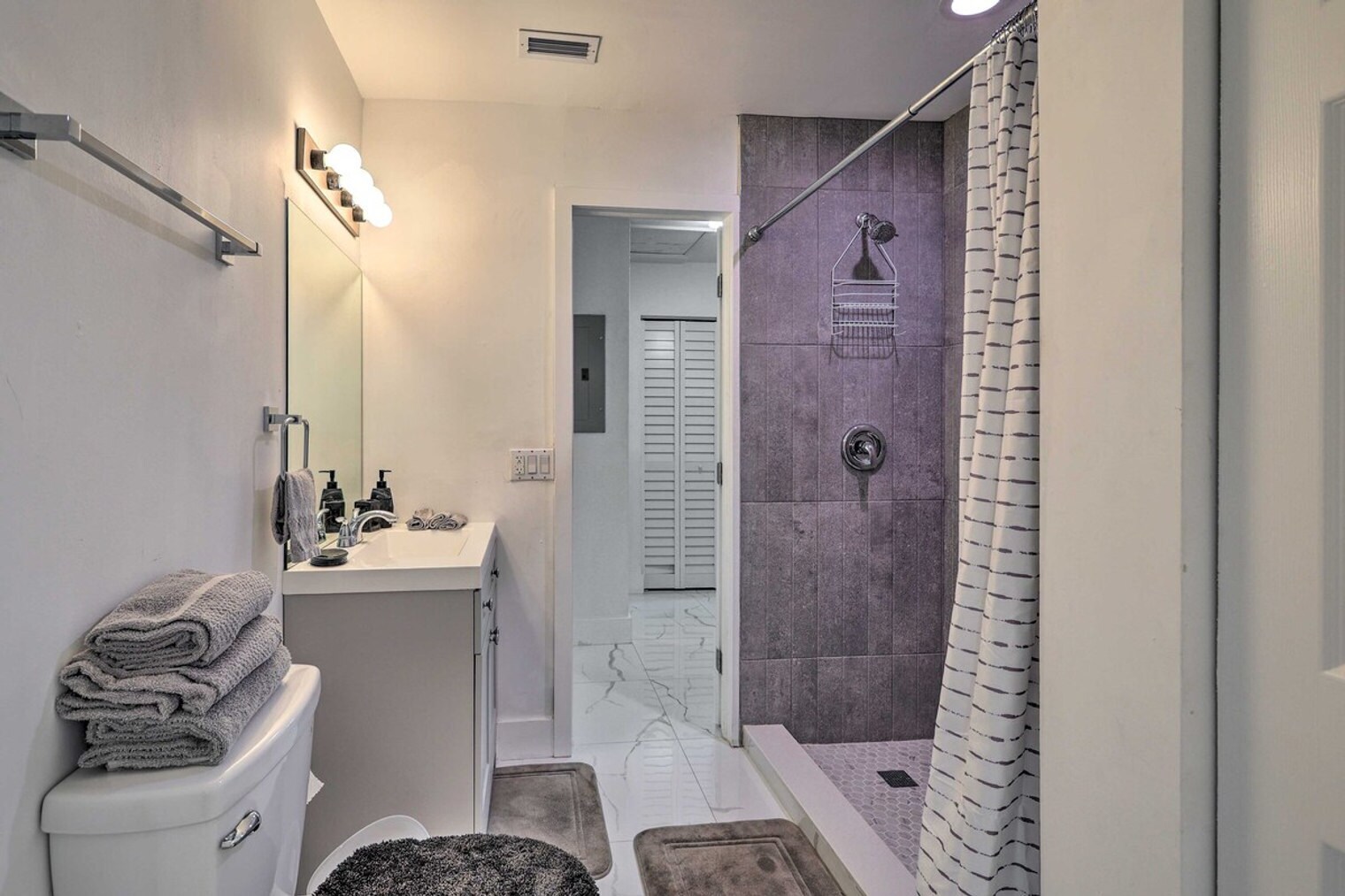 Building Photo - 846 NW 111th St