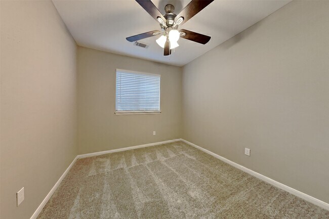 Building Photo - 9310 Wandsworth Dr