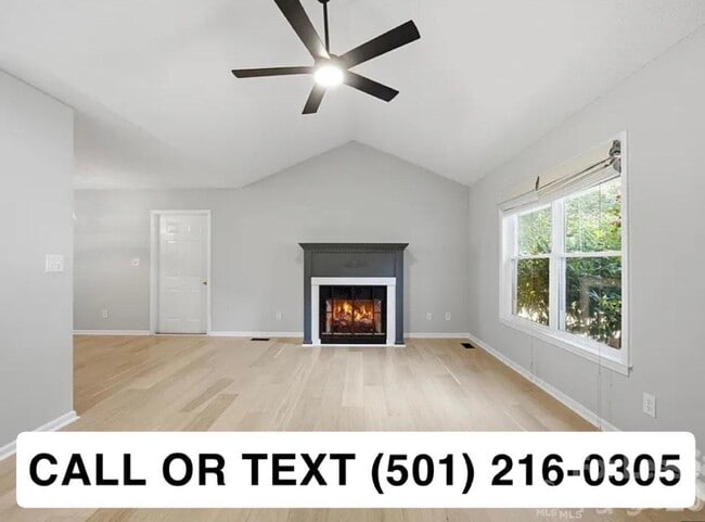 Building Photo - 1307 Creekview Dr