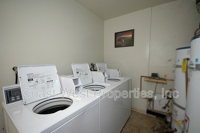 Building Photo - 344 Juniper Ave