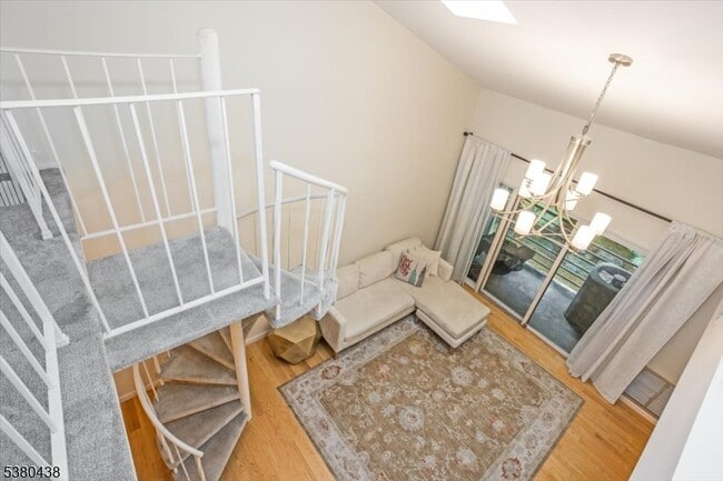 Building Photo - 41 Mt Kemble Ave