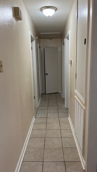 Building Photo - 4215 Heath Dr