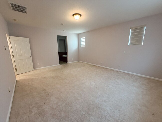 Building Photo - 6238 Murdock Way