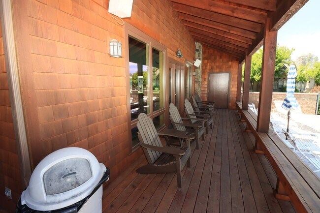 Building Photo - Fully Furnished home in Sisters Oregon
