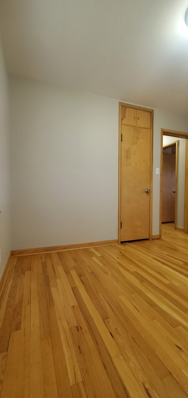 Building Photo - 2803 Seely Ave SE