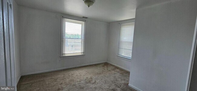 Building Photo - 6120 Otis St