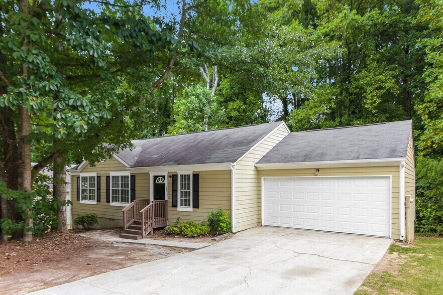 Building Photo - 1343 Ling Dr