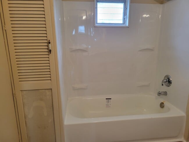 Building Photo - 2325 Belgrade St