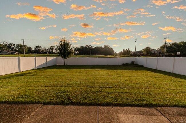 Building Photo - 8838 Hedgewood Ct