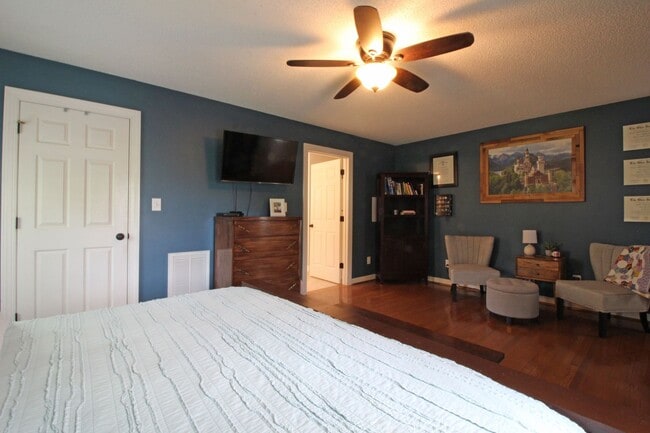 Building Photo - 103 Carolina Wren Cir