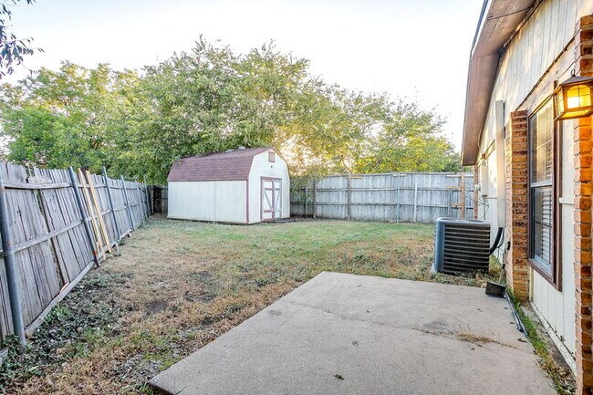 Building Photo - 1906 Beacon Way