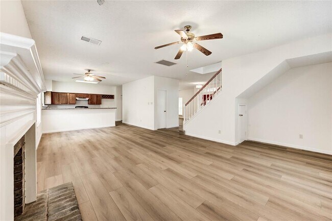 Building Photo - 2338 Bent River Dr