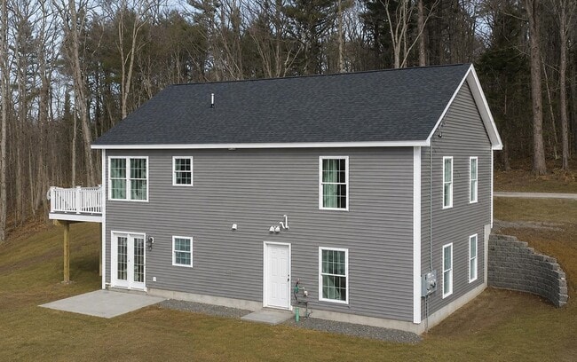Building Photo - 136 S Main St