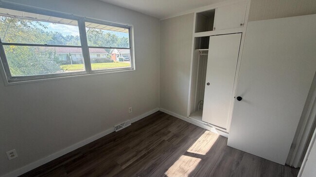 Building Photo - 9828 Omega Dr