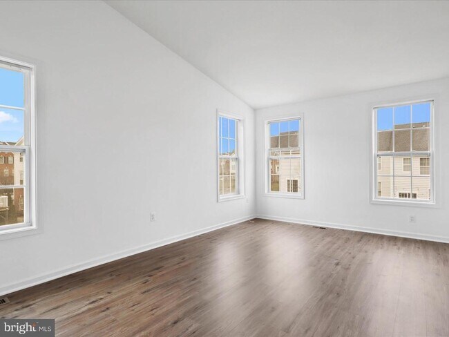 Building Photo - 43190 Whelplehill Terrace
