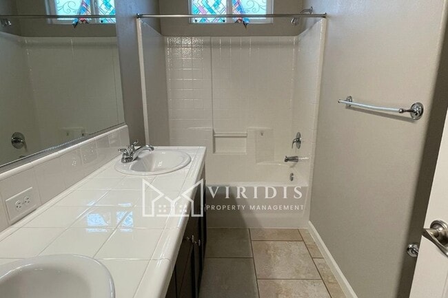 Building Photo - 3298 Tradewinds Ave
