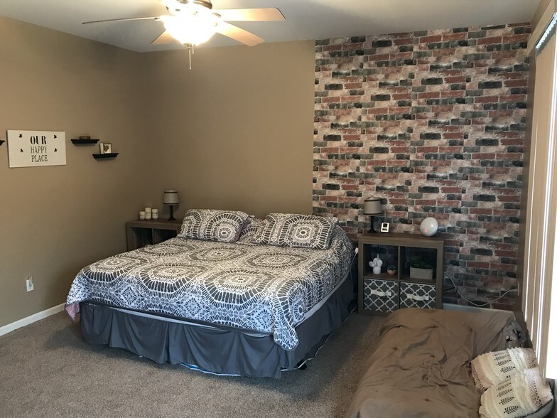 Building Photo - 56 W Bethune Ave