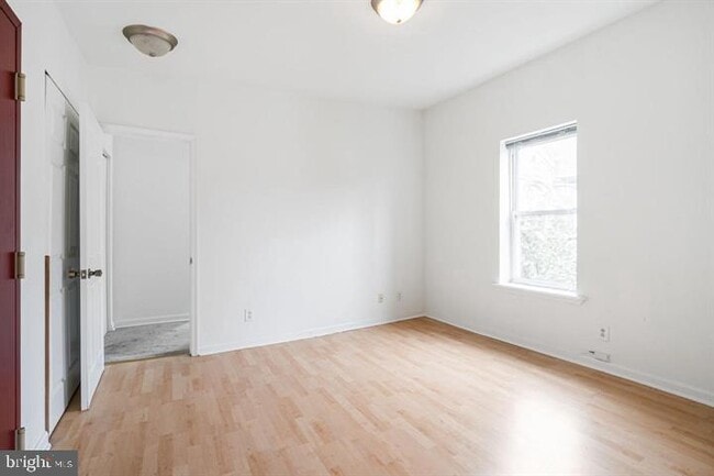 Building Photo - 909 S 20th St