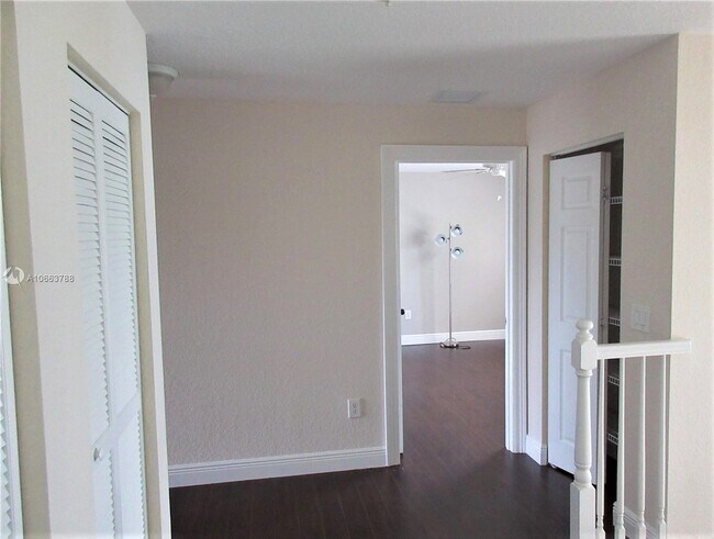 Building Photo - 17992 41st SW St