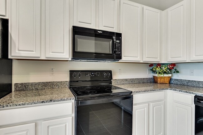 Building Photo - 22 Slumberland Path