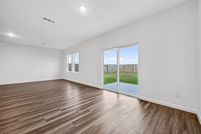 Building Photo - 8323 Vacek Xing Wy