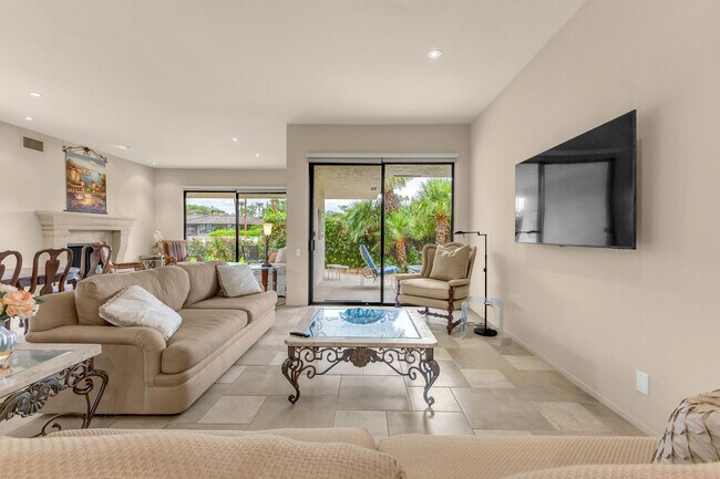 Building Photo - 31 Stanford Dr