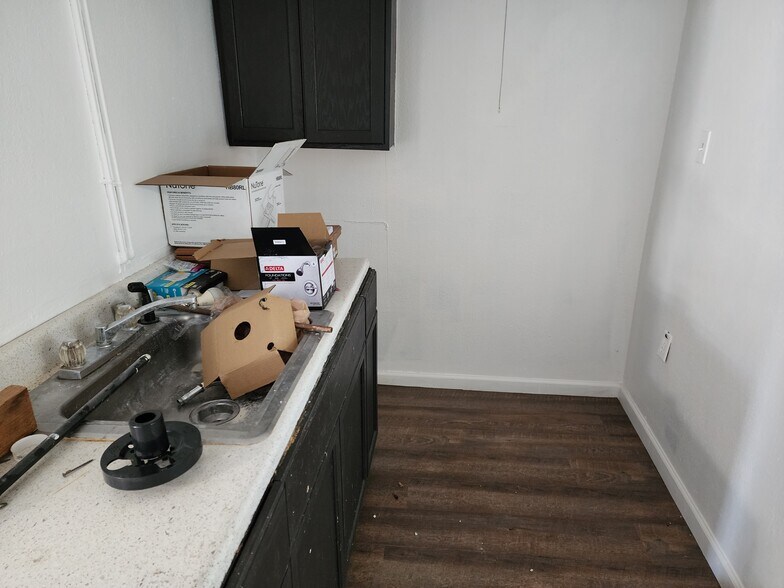 Building Photo - 1008 Maltby Ave