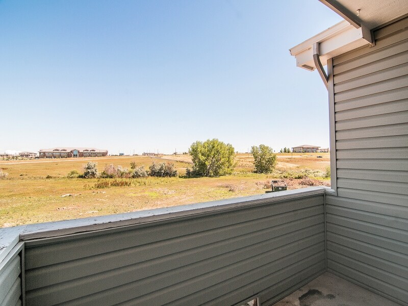 Building Photo - 905 S Zeno Way