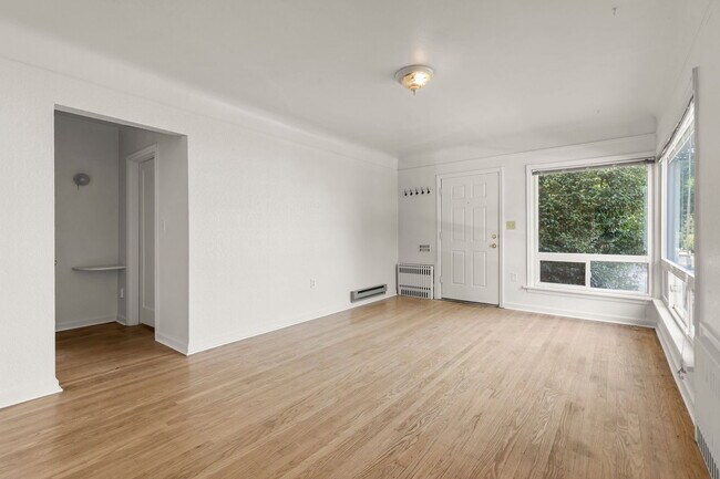 Building Photo - 508 SE 15th Ave