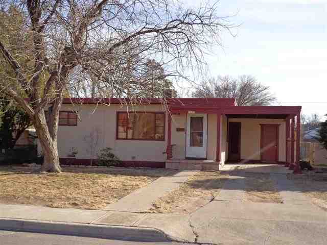Building Photo - 2 Bed 1 Bath Home