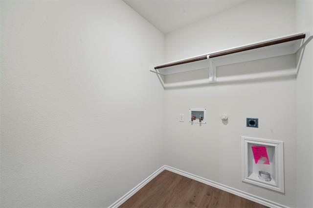 Building Photo - 2324 Burleson Rd