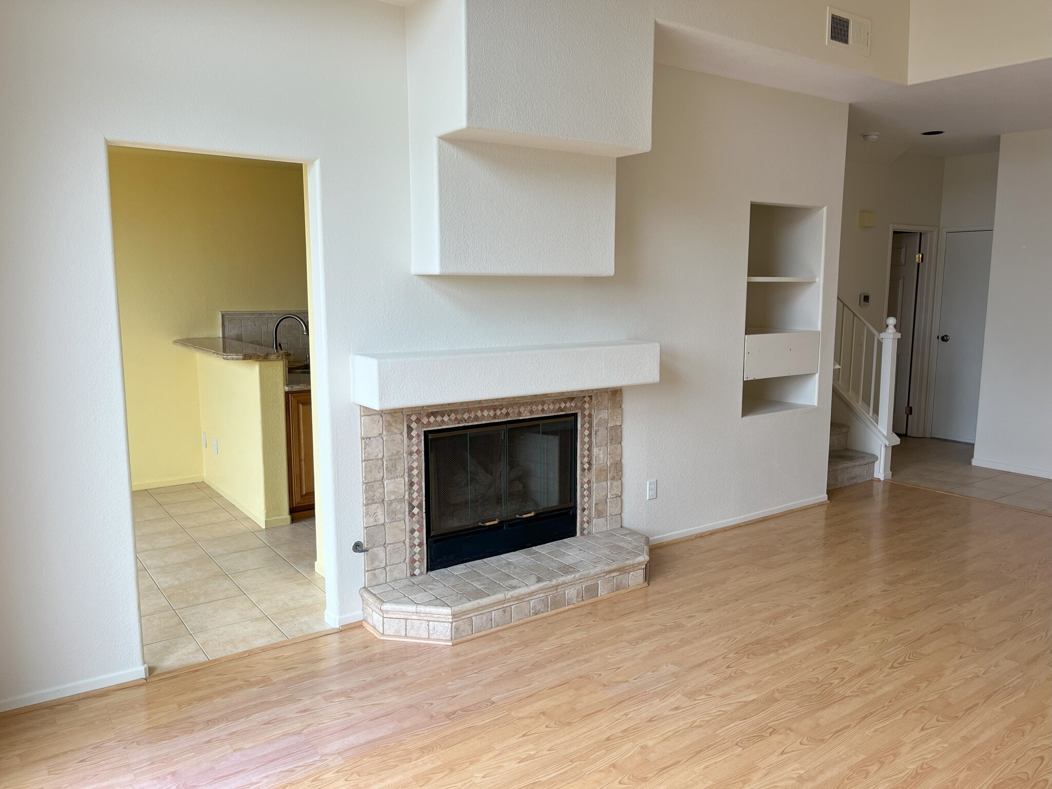 Building Photo - 3636 Ruette de Ville
