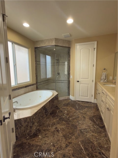 Building Photo - 211 Chicago