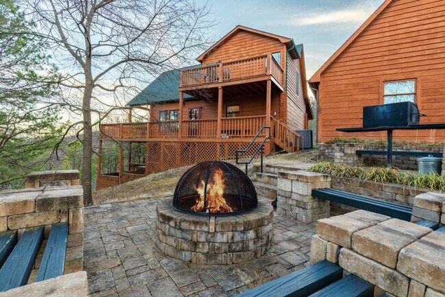 Building Photo - 3044 Wears Overlook Ln