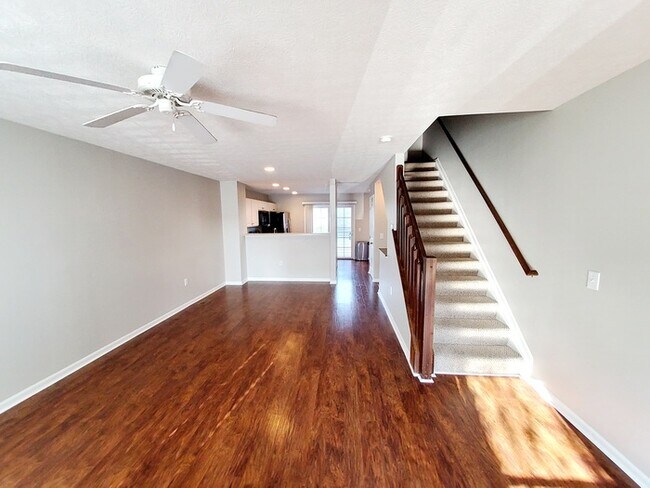 Building Photo - Charming 2 beds 2.5 baths in Columbus!