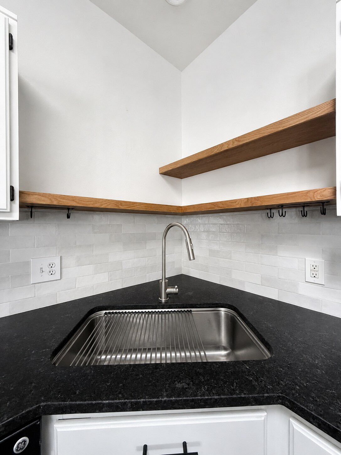 Building Photo - 3221 N 37th St