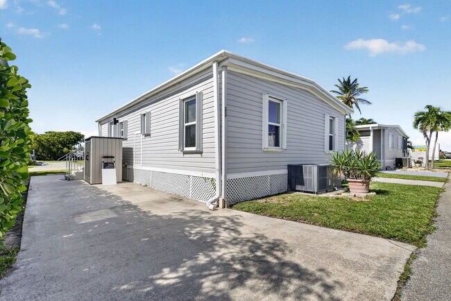 Building Photo - 65 Relaxed Cir