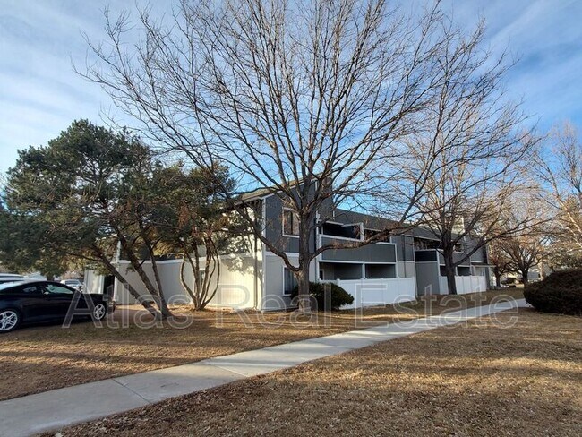 Building Photo - 1300 12th St
