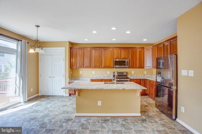Building Photo - 13381 Sir Ramsay Way